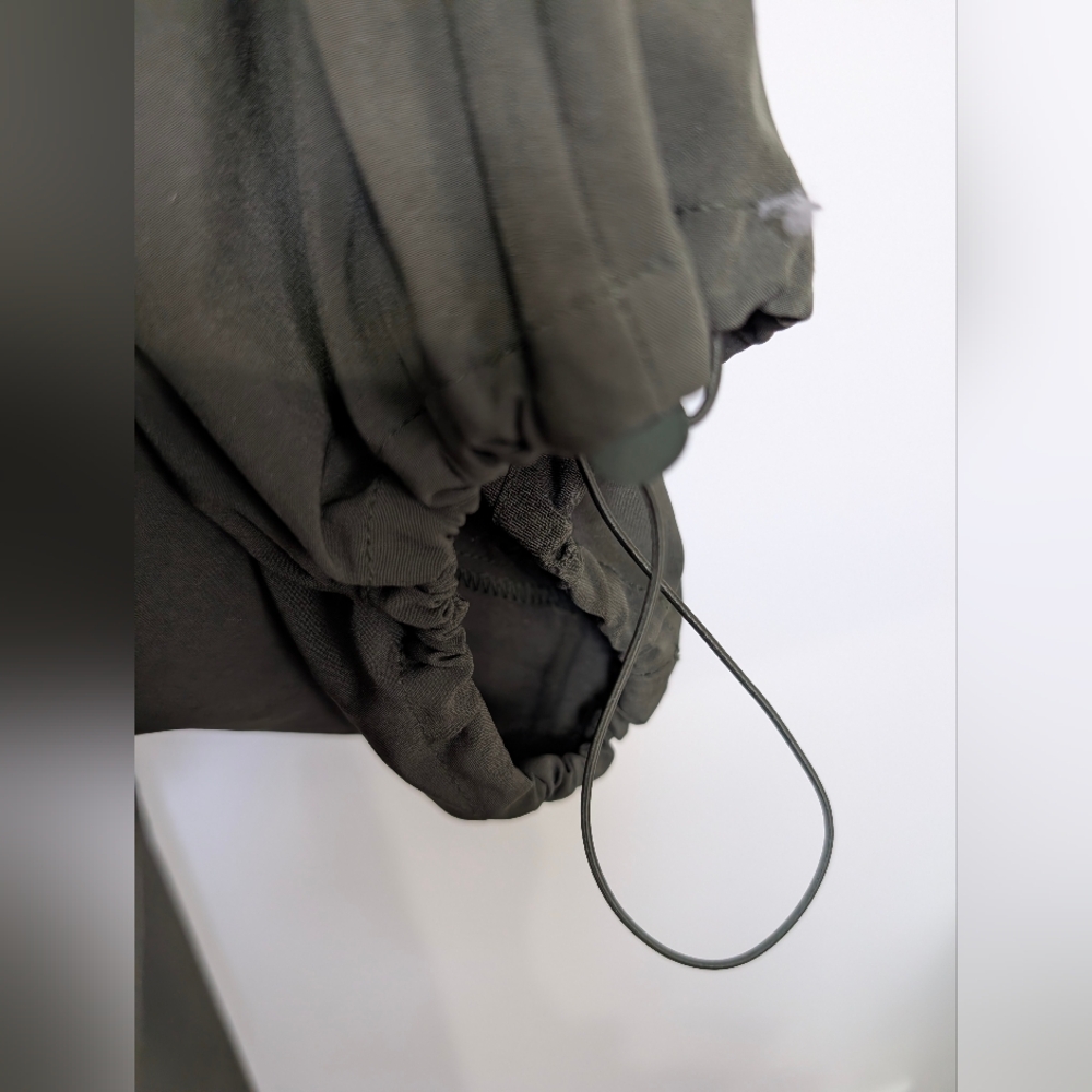 Athleta Brooklyn Utility Jumpsuit Olive Green Size 4 Cargo Travel Athleisure - Picture 7 of 7